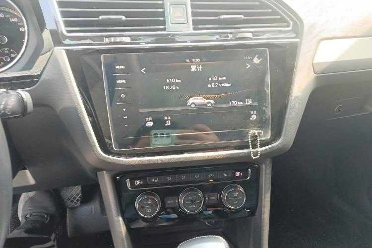 Used Volkswagen Tiguan L 2019 330TSI Automatic Two-Wheel Drive Smart Luxury Version China VI Standard Audio And AC Panel