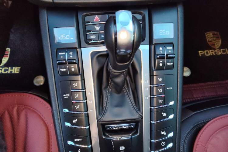 Used Porsche Macan 2018 Macan 2.0T