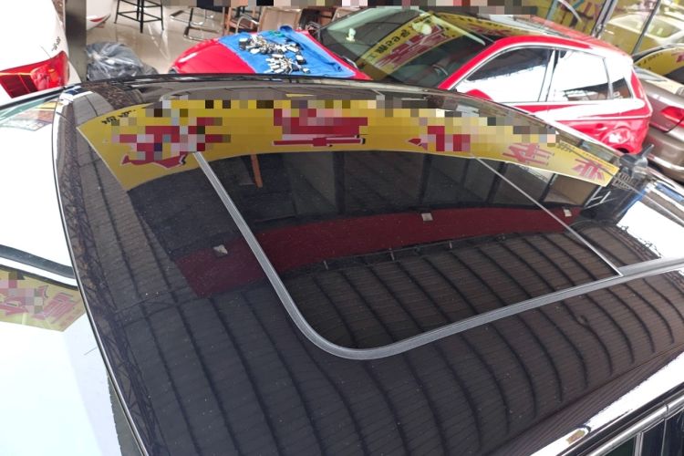 Used Volkswagen Passat 2020 330TSI Luxury Edition China VI Roof