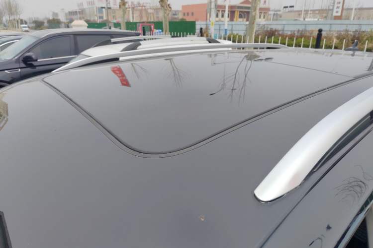 Used Volkswagen Tiguan L 2022 330TSI Automatic Two-Wheel Drive Smart Edition Roof