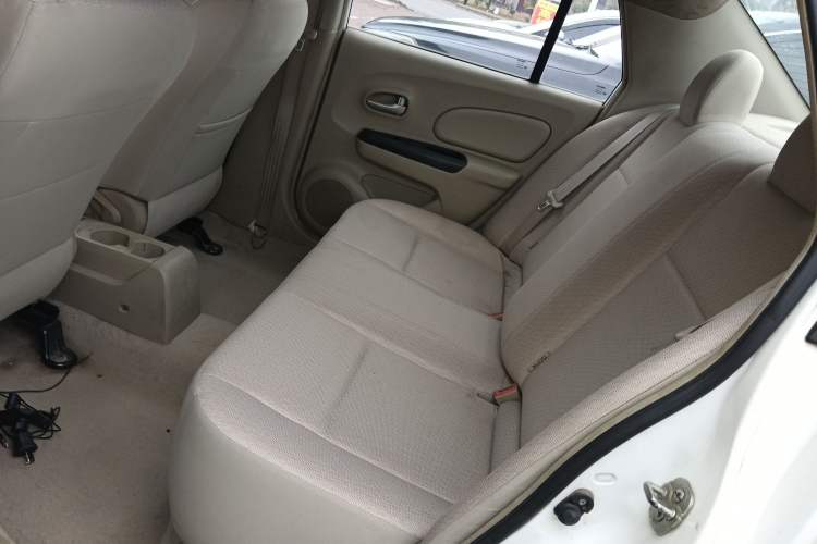 Used Venucia D50 2016 1.6L Manual Elite Edition Left Rear Seat