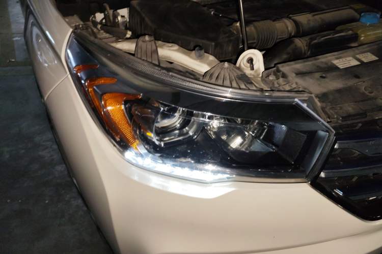 Used GAC Trumpchi GS4 New Energy 2017 1.5L PHEV Deluxe Edition Right Front Headlight