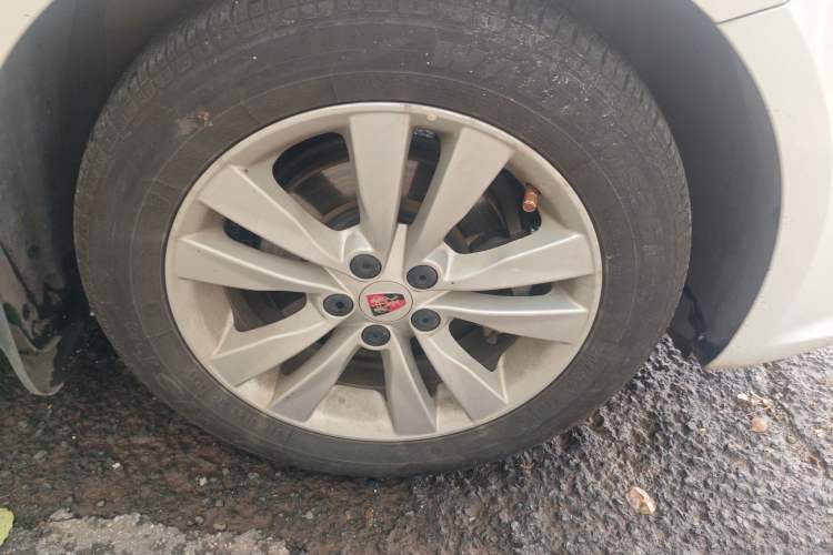 Used Roewe 360 2015 1.5L Automatic Luxury Edition
