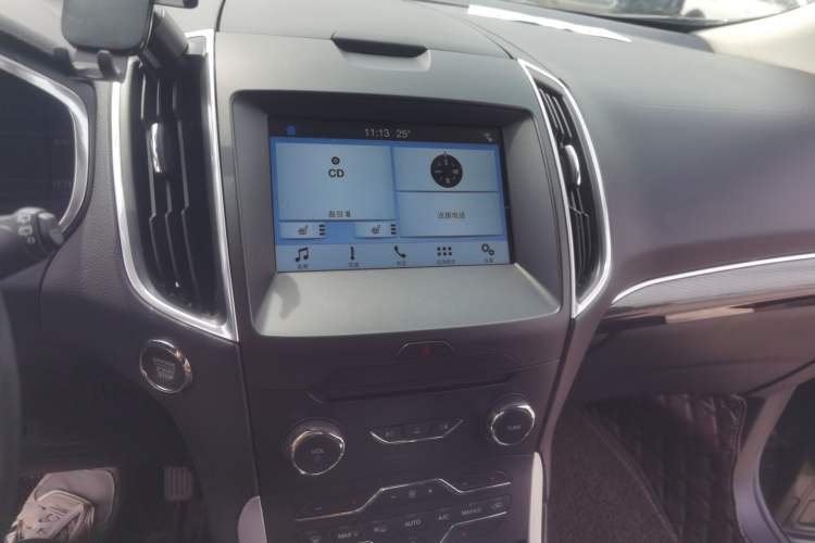 Used Ford Edge 2016 EcoBoost 245 Two-Wheel-Drive Titanium 7-Seater
