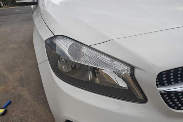 Used Mercedes-Benz A-Class 2016 A 180 Right Front Headlight