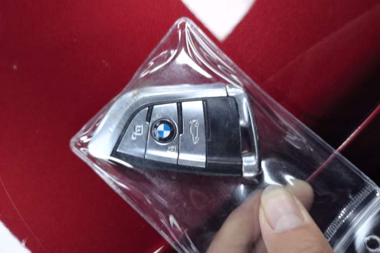 Used BMW X6 2018 xDrive28i
