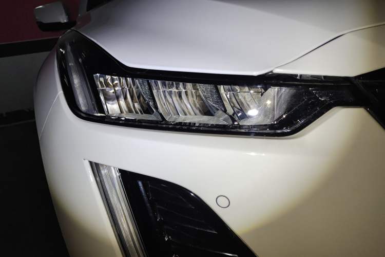 Used Cadillac CT5 2021 Revised 28T Luxury Version
