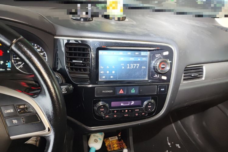 Used Mitsubishi Outlander 2013 2.4L 4x4 Luxury Navigation Edition 5 Seats