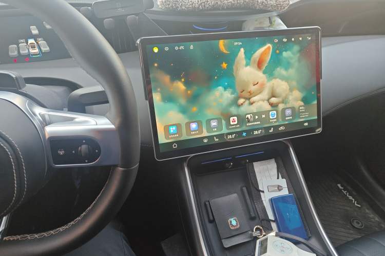 Used Avatr 11 2023 Long-Range Single-Motor Version 5 Seats Audio And AC Panel