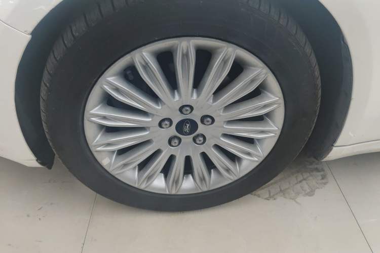 Used Ford Mondeo 2013 2.0L GTDi 200 Luxury Model
