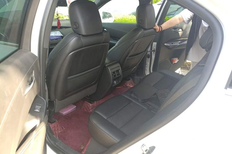 Used Cadillac XT4 2021 28T Two-Wheel Drive Tech Edition