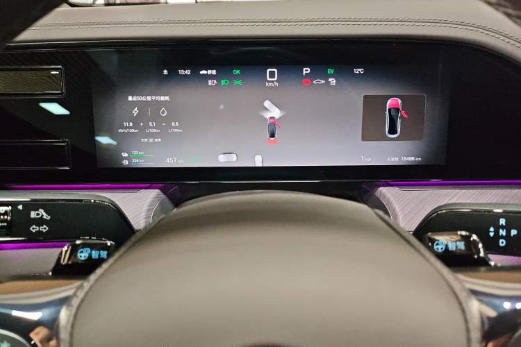 Used Denza Z9 2024 1100 km All-Wheel-Drive Ultra Version