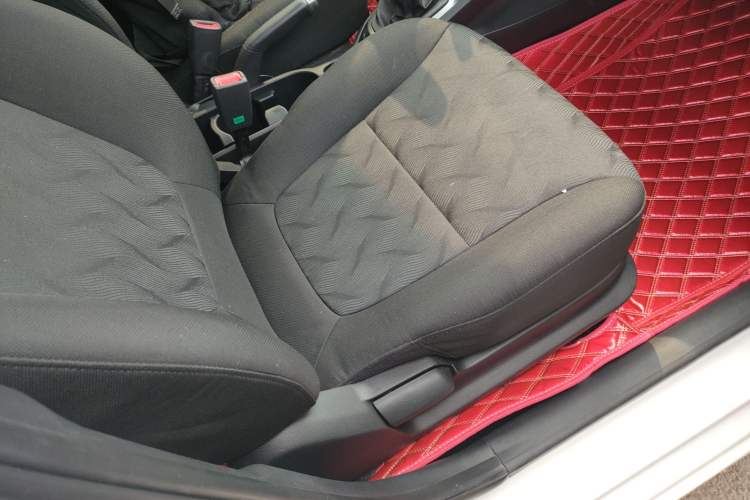 Used Kia K2 2015 Sedan 1.4L MT GLS
