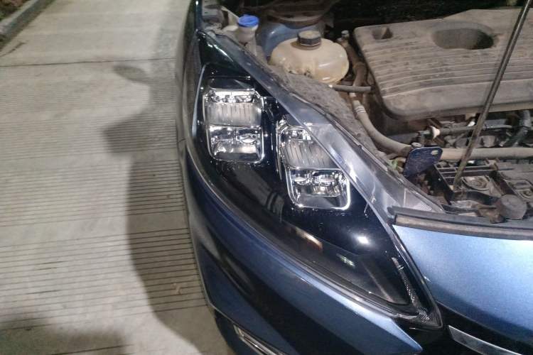 Used Ford Escape 2020 EcoBoost 245 Four-Wheel Drive Luxury Edition