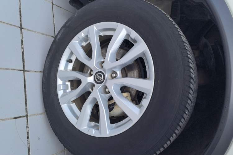 Used Nissan X-Trail 2019 2.0L CVT Smart Connect Comfort Edition 2WD