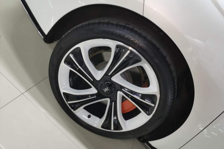 Used IM L7 2022 Pro Model Exterior 8