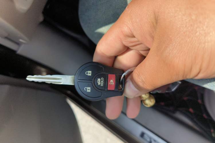 Used Nissan Sylphy 2012 1.6 XL Manual Luxury Edition Vehicle Key