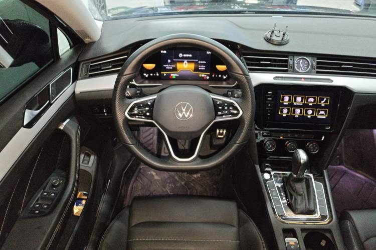 Used Volkswagen Magotan 2025 Zhongxiang Version 280TSI DSG Comfort Edition