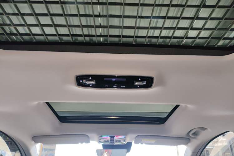 Used Roewe iMAX8 New Energy 2025 1.5T DMH Lu Zun Deluxe Edition Headliner