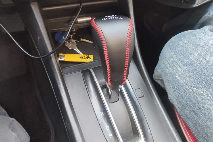 Used Honda Jade 2017 1.8L automatic Comfort version 5 seats
