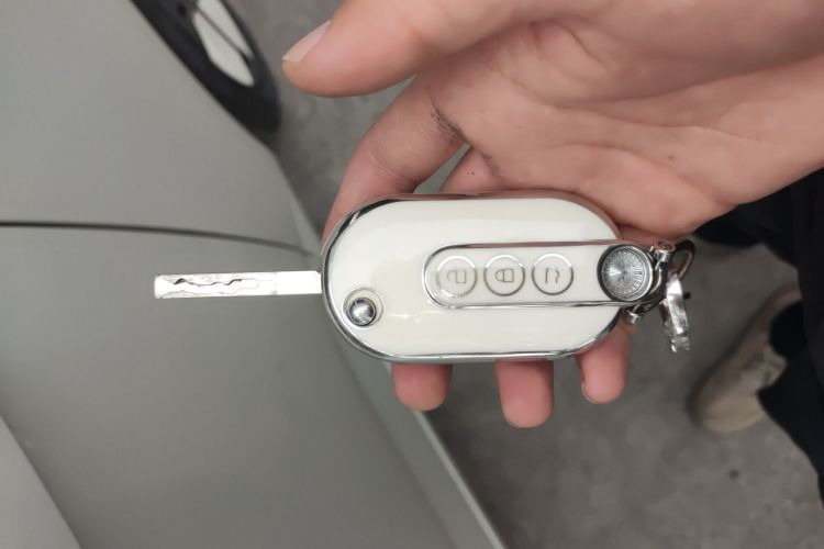 Used Wuling Hongguang MINIEV 2024 3rd Generation 215km Advanced Version Interior 1