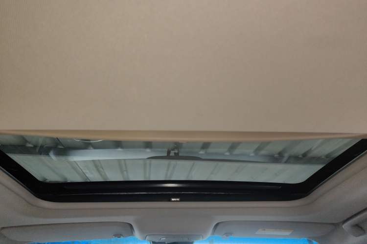 Used Buick GL8 2018 28T Luxury Model China VI Standard