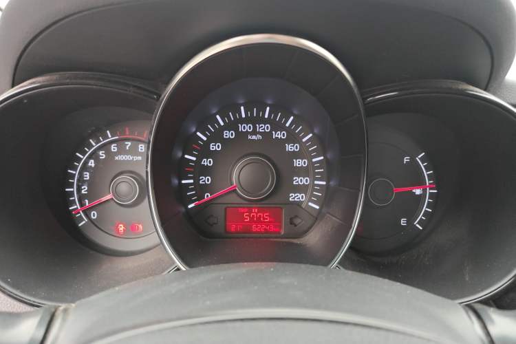 Used Kia K2 2015 Sedan 1.4L MT GLS
