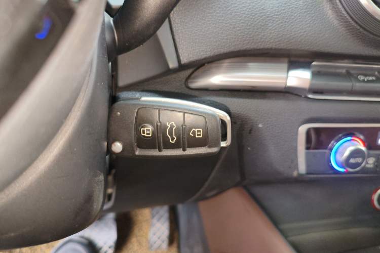 Used Audi A3 2014 Sportback 35 TFSI Automatic Comfort Model Vehicle Key