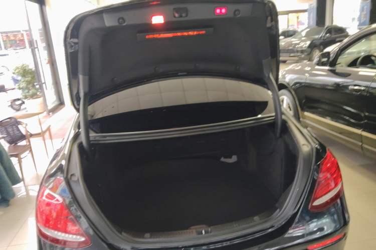 Used Mercedes-Benz E-Class 2019 Restyled E 300 L Sport Luxury Edition
