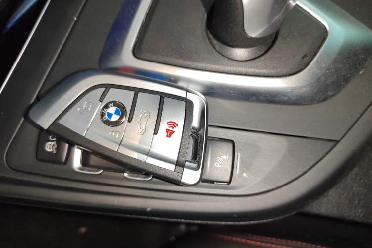 Used BMW 2 Series 2018 220i Convertible Coupe Sports Design Package