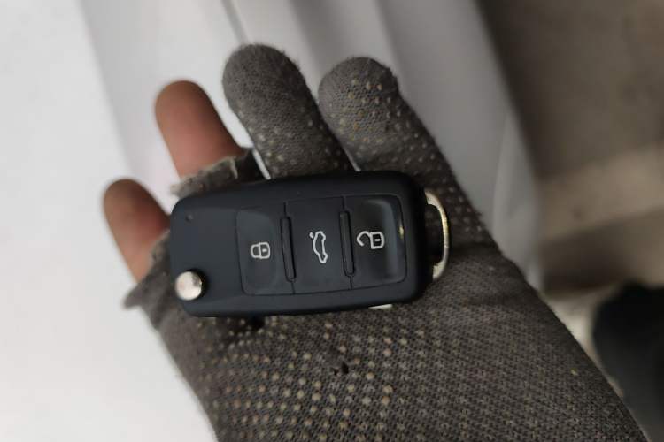 Used Volkswagen Polo 2016 1.6L Automatic Comfort Model