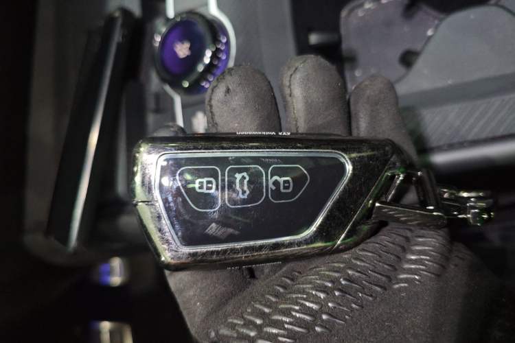 Used Volkswagen Tiguan L 2025 PRO 380TSI Two-Wheel-Drive R-Line Smart Edition