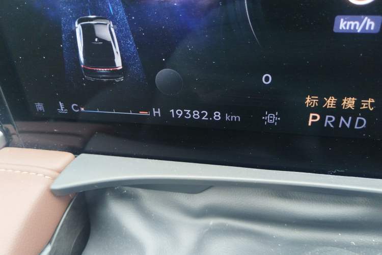 Used Lincoln Z 2024 2.0T Two-Wheel Drive Luxury Hybrid Version Odometer Close Up