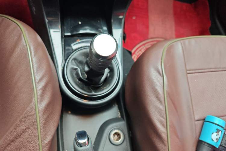 Used Citroen C-Quatre 2013 Sedan 1.6L Manual - Prestige Model Gear Lever