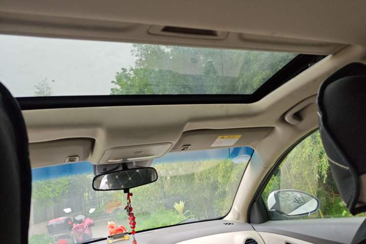 Used Chevrolet Cruze 2015 1.5L Classic SE MT Headliner