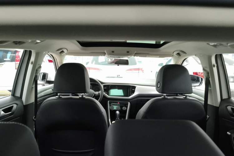 Used Volkswagen T-ROC 2020 230TSI DSG Two-Wheel Drive Advanced Version