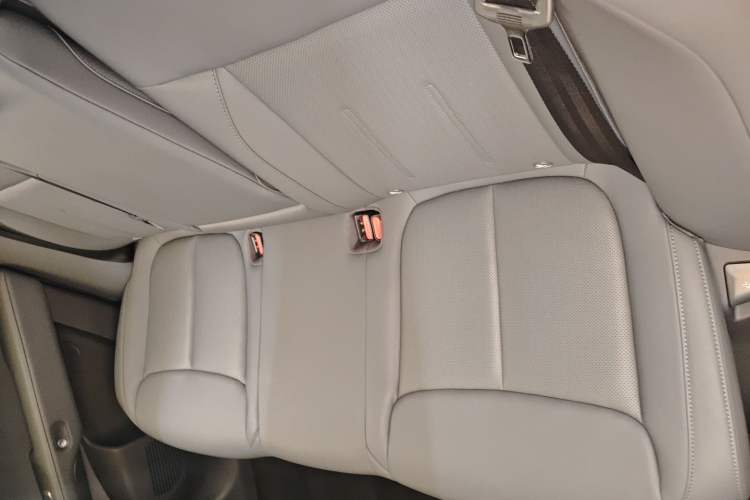 Used XPeng G6 2025 625 Long-Range Max Flagship Edition
