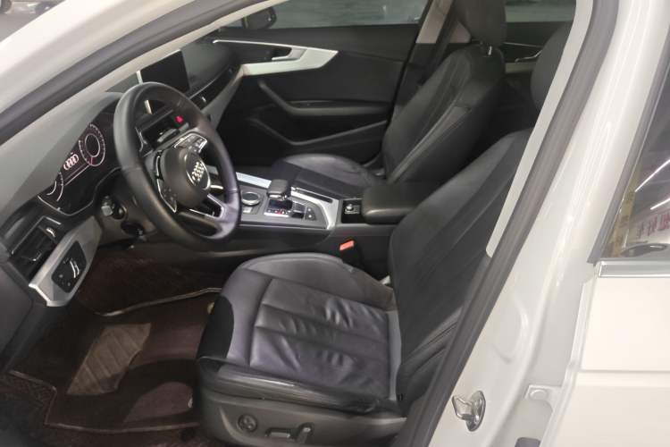 Used Audi A4L 2019 40 TFSI Fashion Version China V
