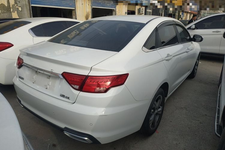 Used Geely Auto Emgrand GL 2018 1.8L Manual Elite Smart Connectivity Version
