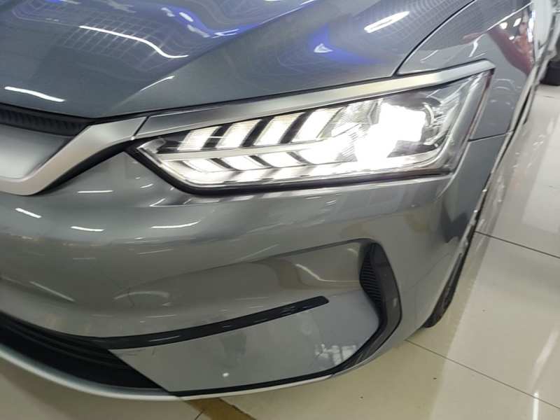Used BYD Qin PLUS 2021 EV 500KM Luxury Model — 23