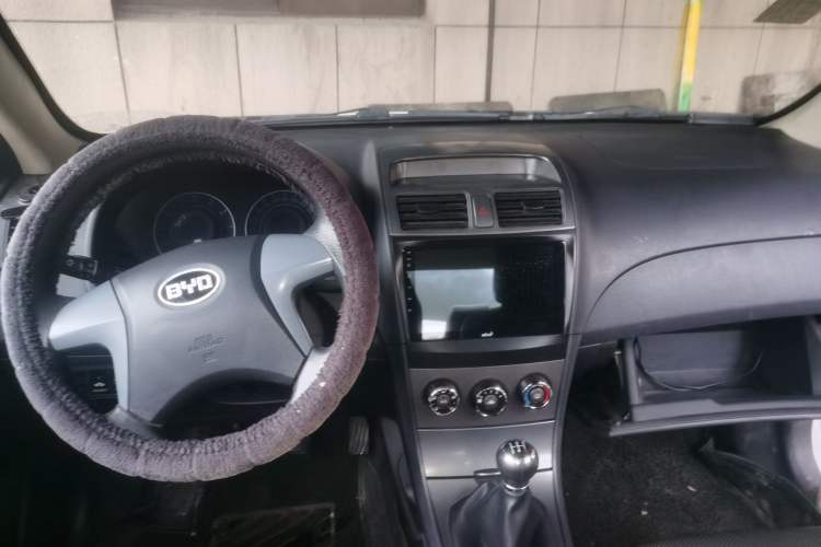 Used BYD L3 2015 Energy-Efficient Model 1.5L Manual Comfort Edition
