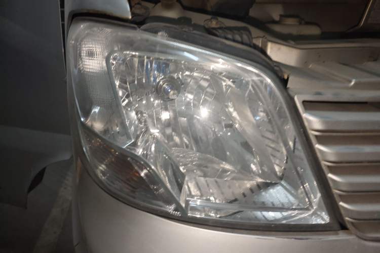Used Hafei Minyi 2012 1.0L Air-Conditioned DA465QA Right Front Headlight