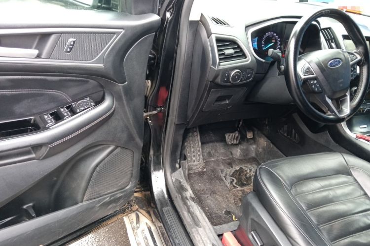 Used Ford Edge 2015 2.0T GTDi 4x4 High-Grade Model