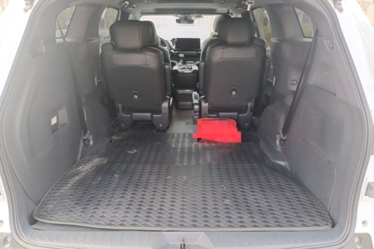 Used Toyota SIENNA 2024 2.5L Hybrid Luxury Edition Trunk