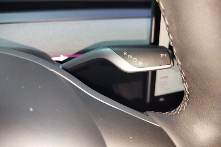 Used Tesla Model Y 2023 Rear-Wheel-Drive Version