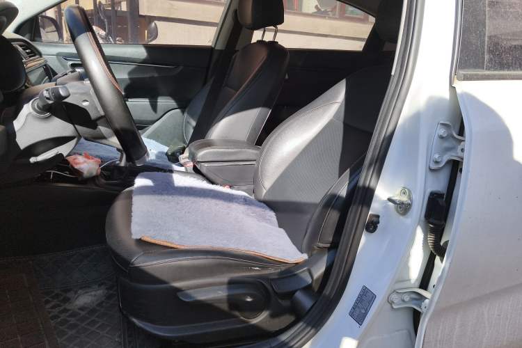 Used Kia K2 2017 Sedan 1.4L Manual Transmission 15th Anniversary Special Edition GLS
