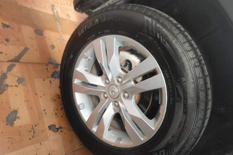 Used CHANGAN CS75 2017 Shangkui Edition 1.5T Automatic Fengyue Model Right Rear Wheel Hub