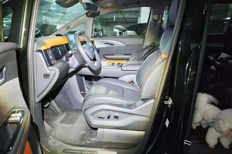 Used Hycan V09 2023 Luxurious Edition Supercharger 620
