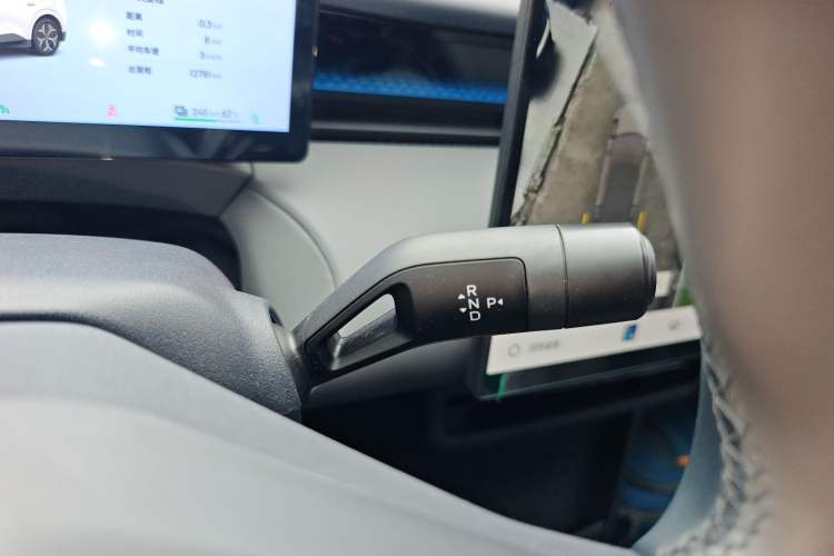 Used Lynk & Co Z20 2025 530 km Range Rear-Wheel Drive Pro