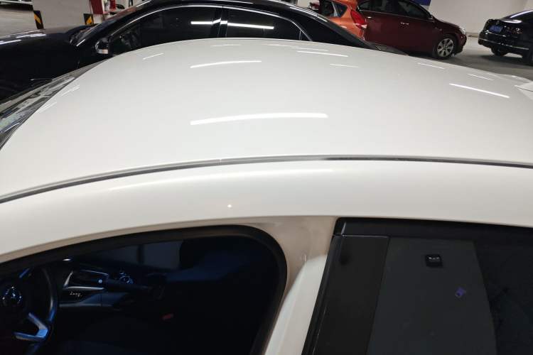 Used Mazda 3 Axela 2017 Hatchback 1.5L Automatic Comfort Model Emission Standard China V
